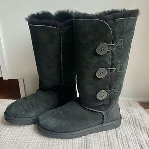 Ugg Bailey Button Triplet Cozy Black Winter Boots with Plush Lining